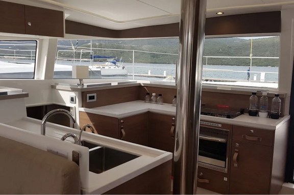 Image of Ziphius yacht #18