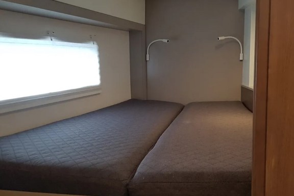 Image of Ziphius yacht #24