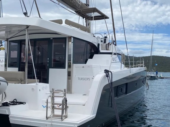 Image of Tursiops yacht #6