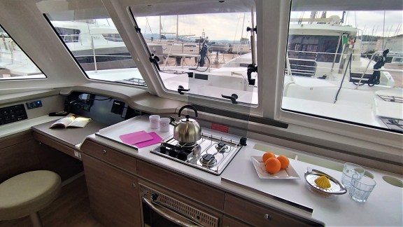 Image of Tursiops yacht #17