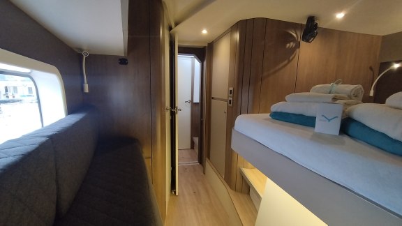 Image of Tursiops yacht #24