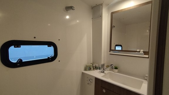 Image of Tursiops yacht #28