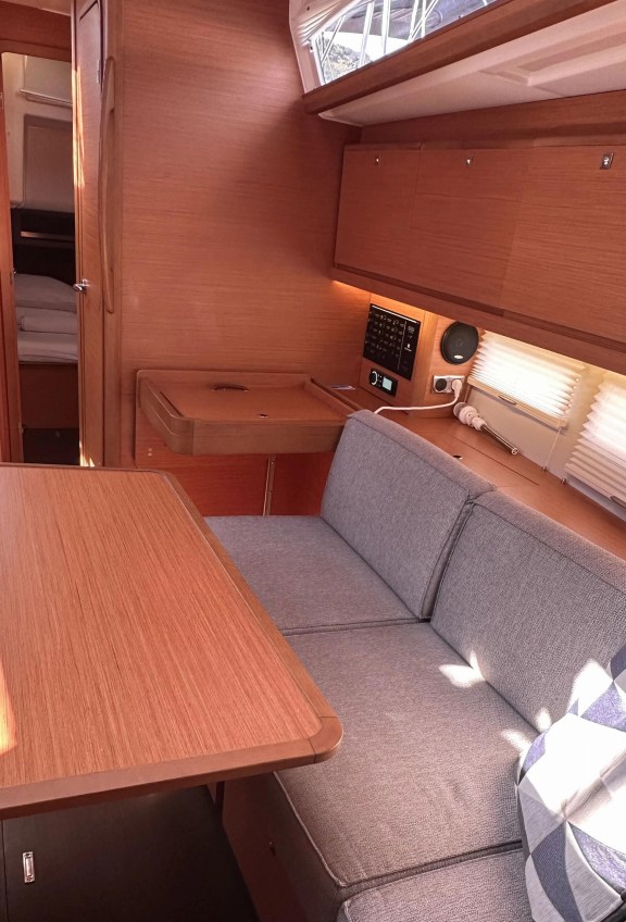 Image of Andela yacht #11