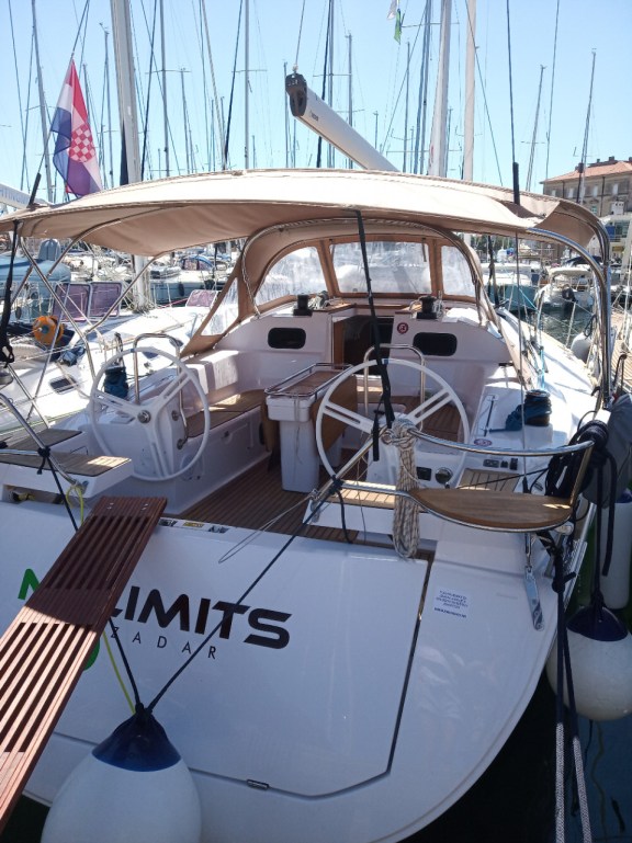 Image of No Limits yacht #6