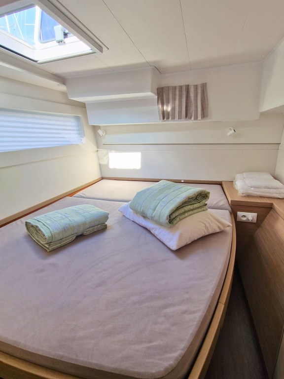 Image of Ioli II yacht #9