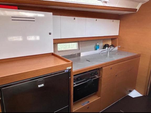 Image of Sail Corvus yacht #13