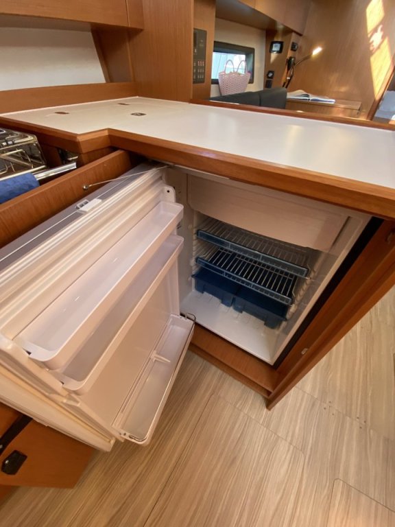 Image of Aeolus yacht #13