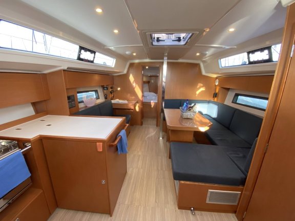 Image of Aeolus yacht #15