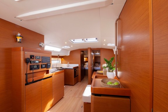 Image of Wu Wei yacht #8