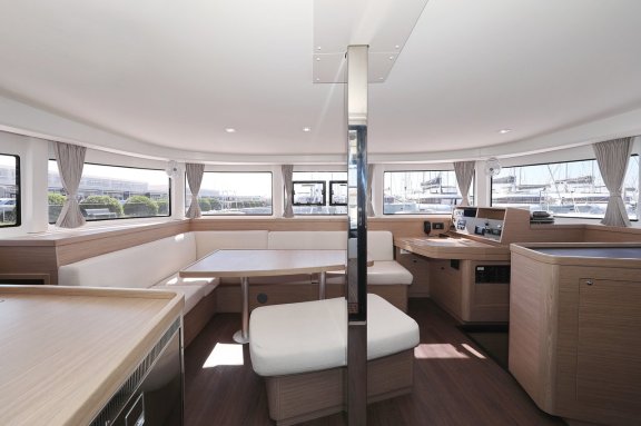 Image of Luna yacht #25