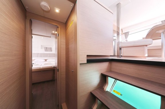 Image of Luna yacht #27