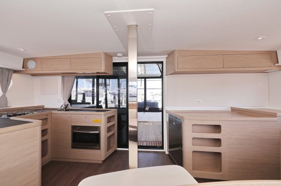 Image of Luna yacht #33