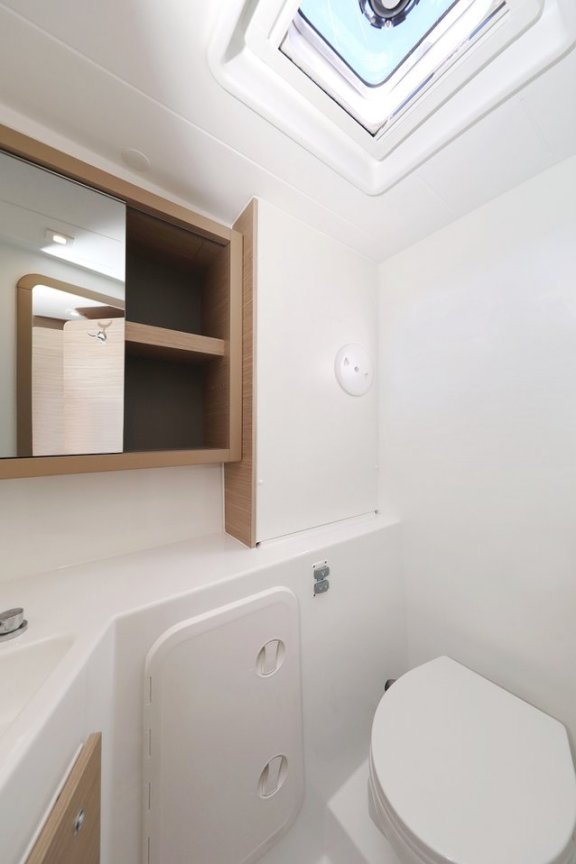 Image of Luna yacht #58