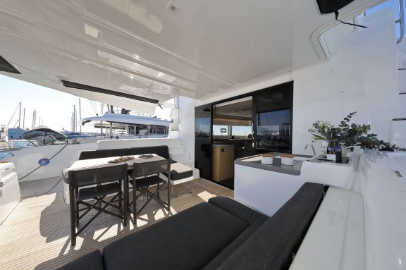 Image of Serendipity yacht #10