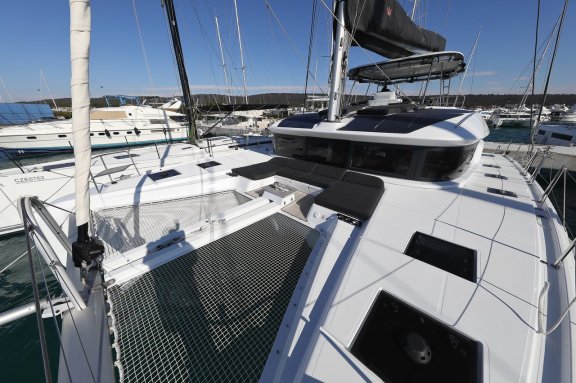 Image of Serendipity yacht #3