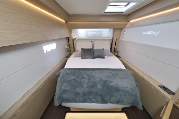 Image of Serendipity yacht #24