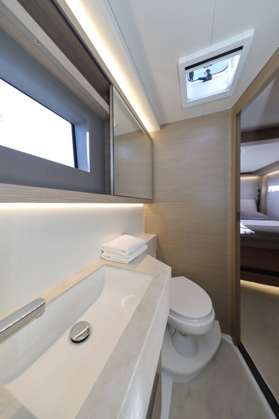 Image of Serendipity yacht #29