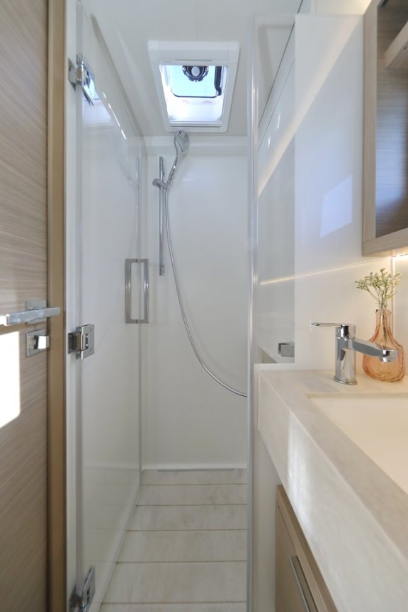 Image of Serendipity yacht #30