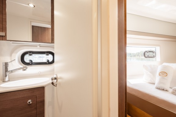 Image of Gaming King yacht #17