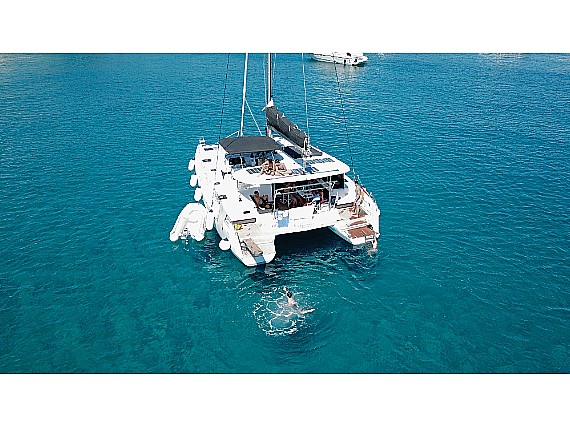 Image of Kit Cat yacht #3