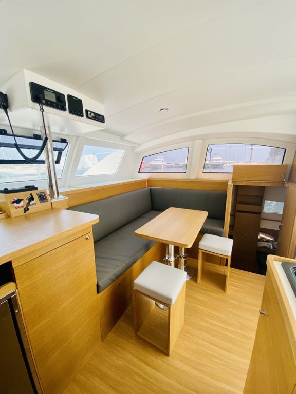 Image of PRESTIGE yacht #8