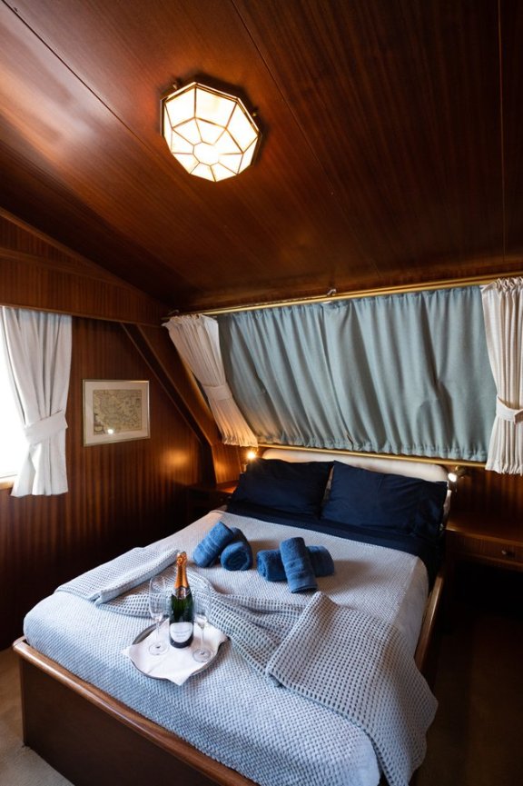 Image of Elena yacht #26