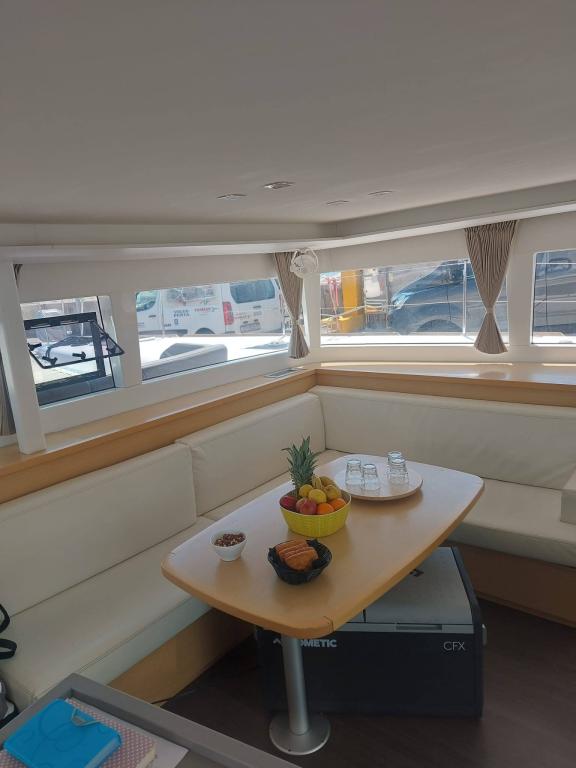 Image of Nathalie yacht #12