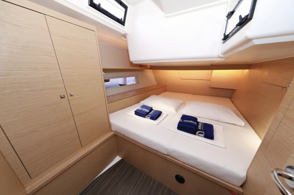 Image of Amber yacht #28