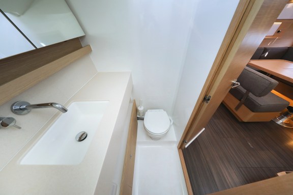 Image of Amber yacht #34