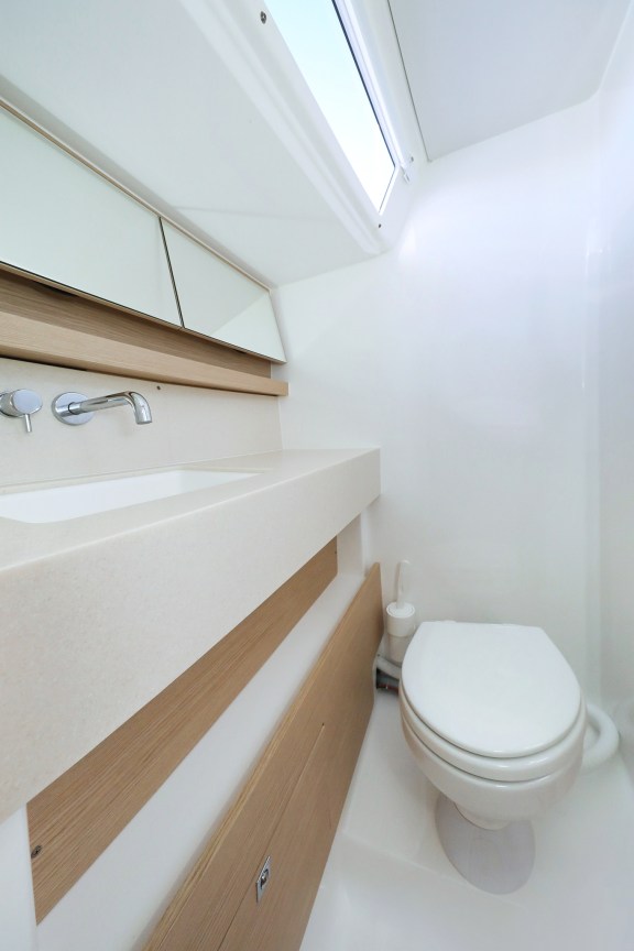 Image of Amber yacht #35