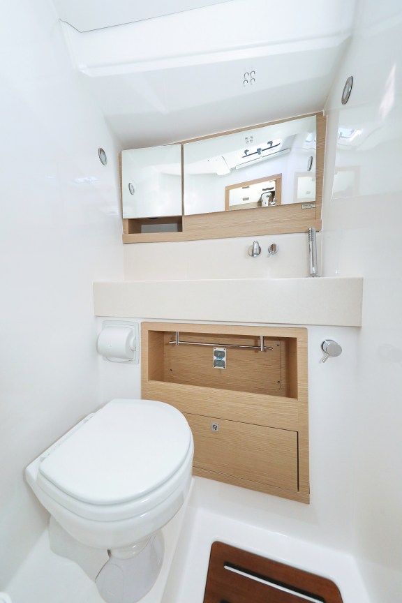 Image of Amber yacht #38