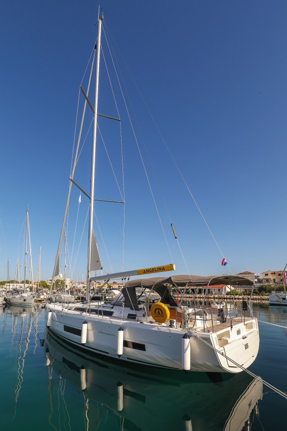 Image of Amber yacht #47