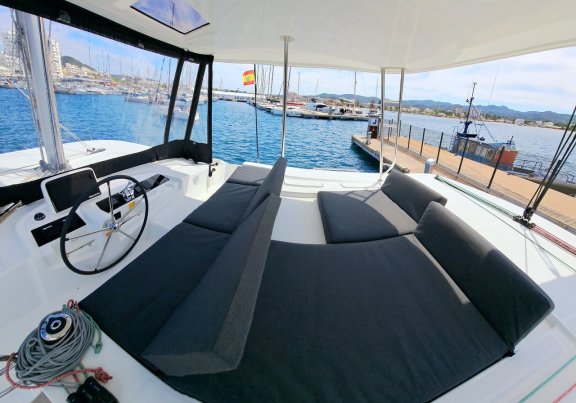 Image of Blue Regeneration yacht #9