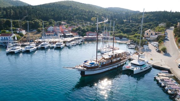 Image of Aegeotissa II yacht #5