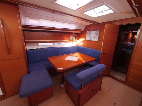 Image of Pyrrha S yacht #12