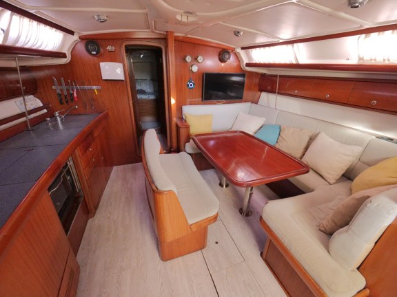 Image of Velero yacht #10