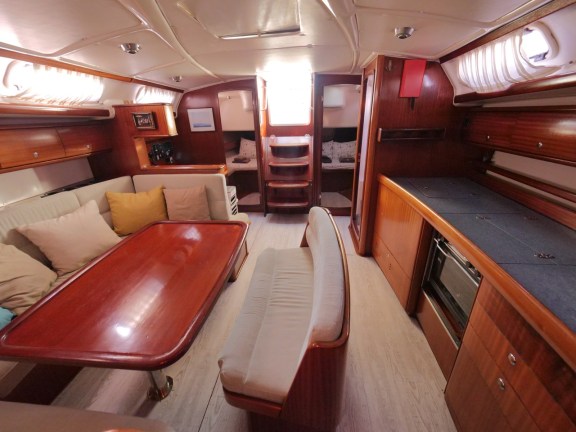 Image of Velero yacht #11