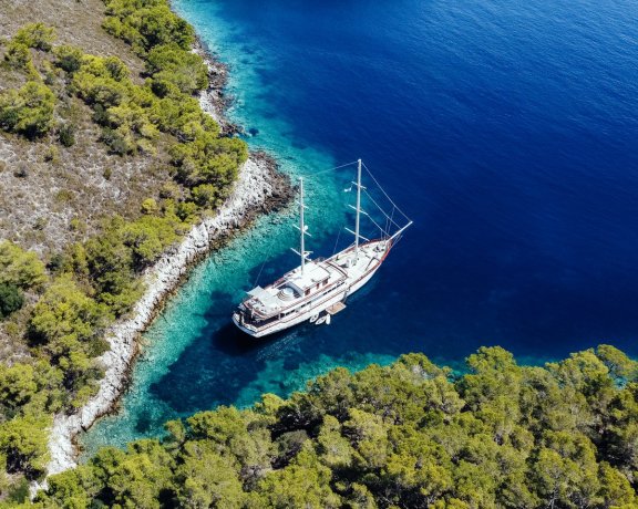 Image of Corsario yacht #9