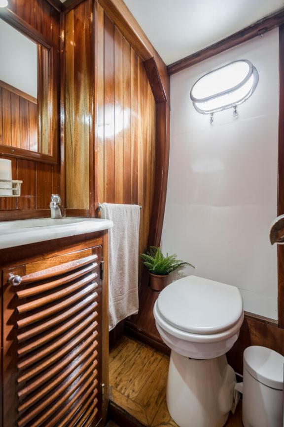 Image of Lagaro yacht #26