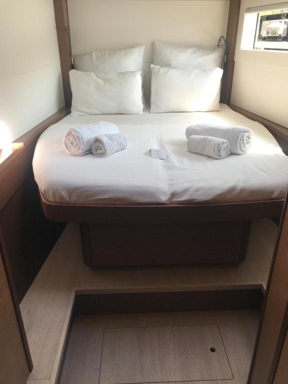 Image of Shanti yacht #8