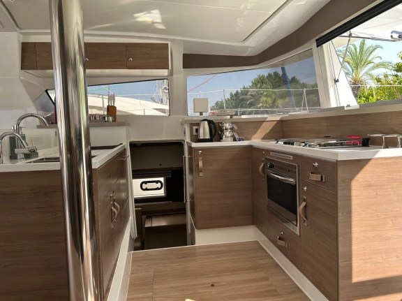 Image of Sah Mat yacht #3