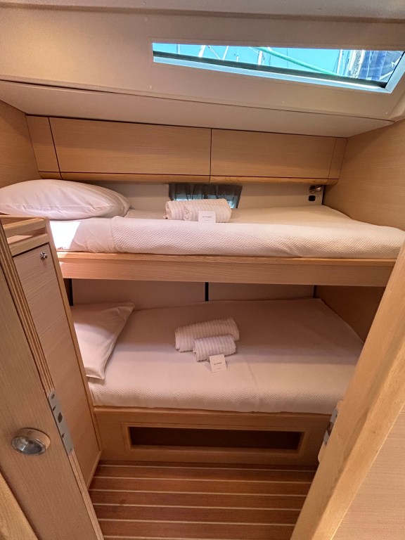 Image of Kaiba yacht #15