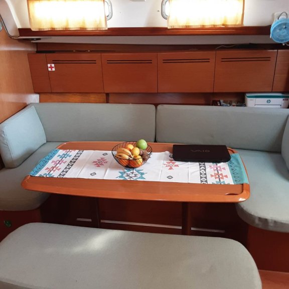 Image of La Luna yacht #10