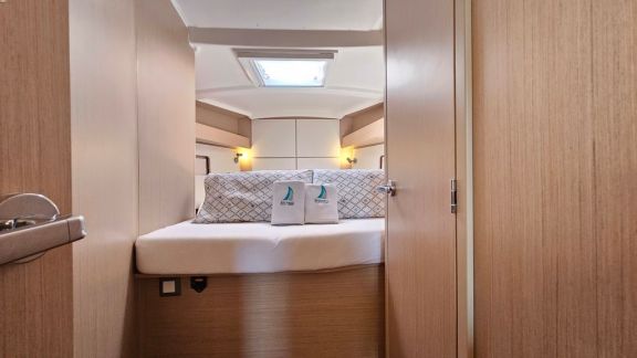 Image of Dream Weaver yacht #23