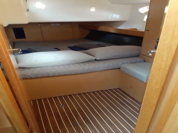 Image of Kingsman yacht #13