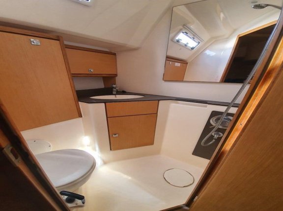 Image of Kingsman yacht #16