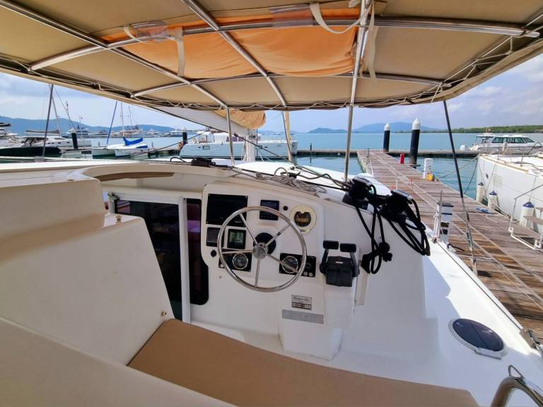 Image of Happy Eva yacht #9
