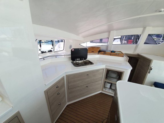 Image of Fortunate Sun yacht #11