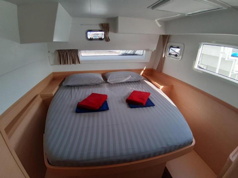 Image of Thai Thunder yacht #12