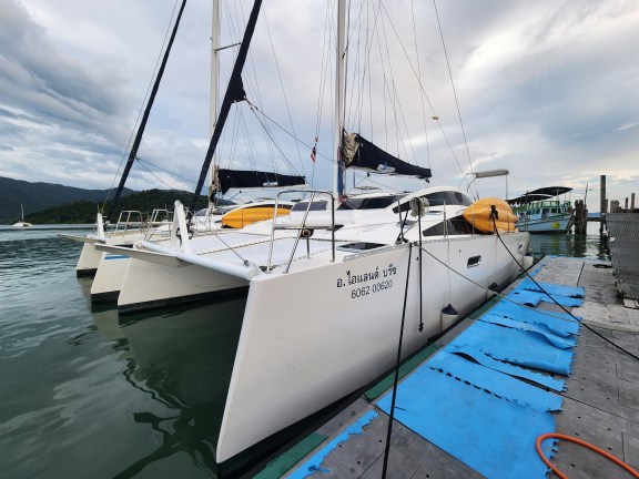 Image of Island Breeze yacht #4